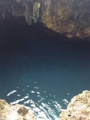 Kaligoon Cave Pool