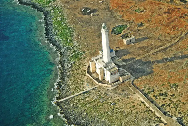 Hotels near Isola di Sant'Andrea