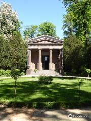 Mausoleum im Schlosspark