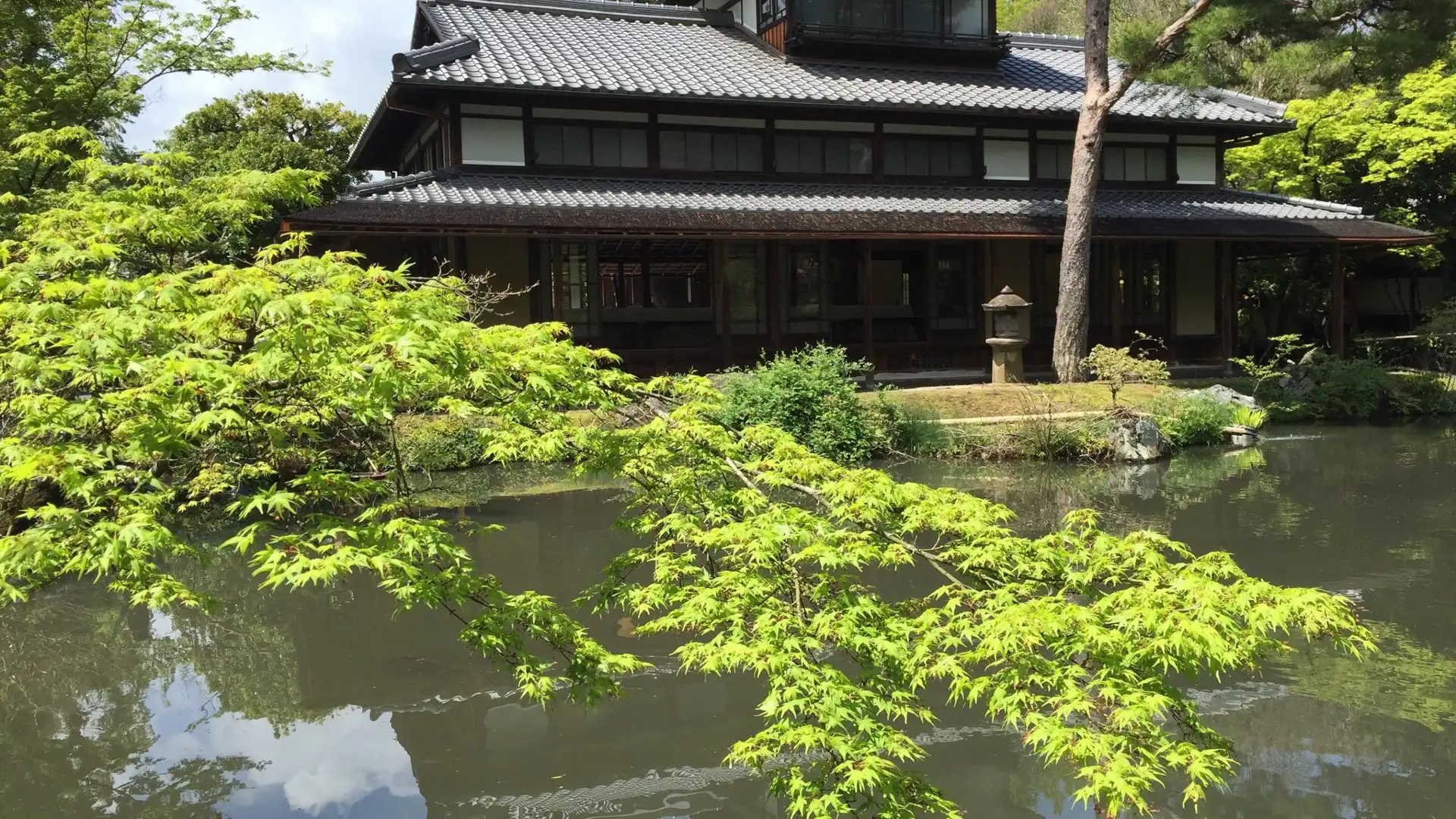 Hotels near Hakusa Sonso Hashimoto Kansetsu Garden & Museum
