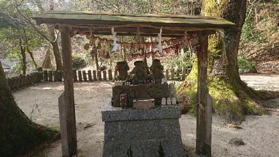 Niiyama Shrine