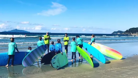 Learn 2 Surf Waipu Cove