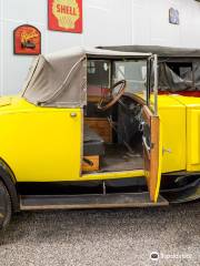 "Automobile Museum of Bellenaves (Allier 03, Auvergne)"