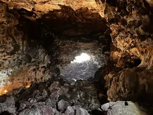 クラ カイ洞窟と溶岩トンネル