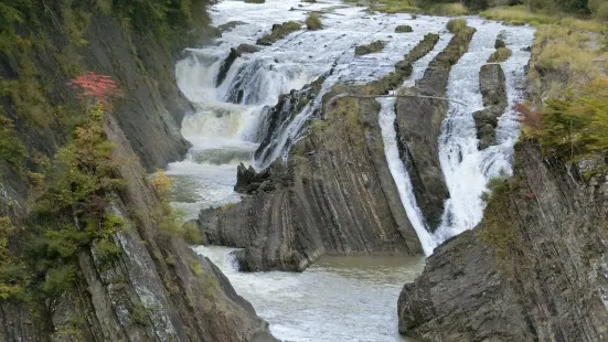Chidorigataki Waterfall