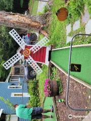 Nutty Putty Miniature Golf