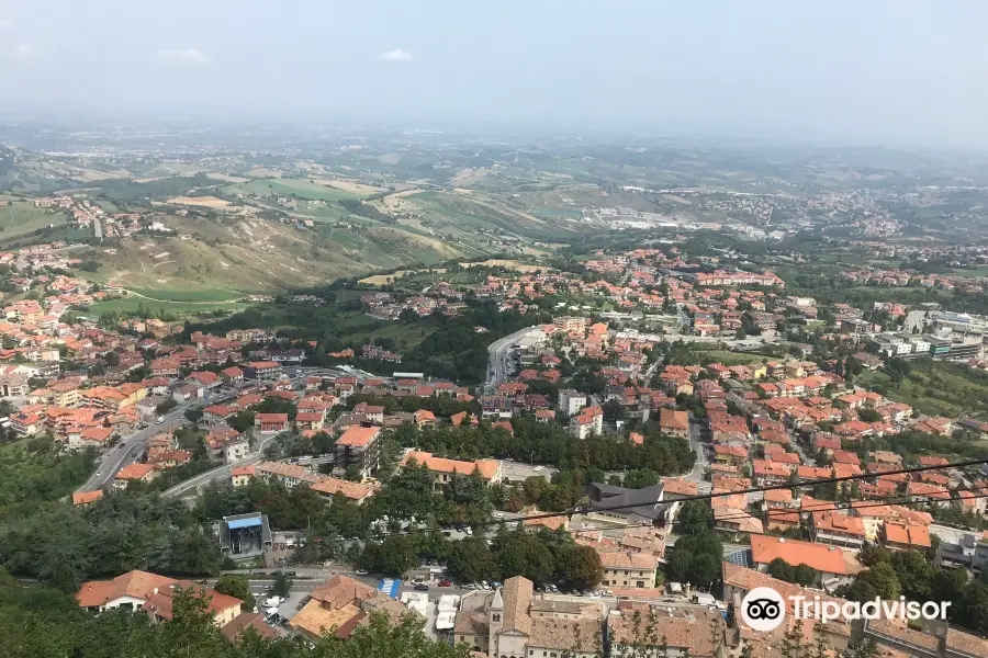 San Marino Explore