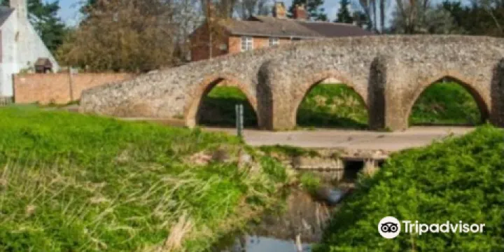 Moulton Packhorse Bridge