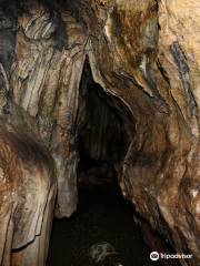 Irimizu-shōnyūdō Limestone Cave