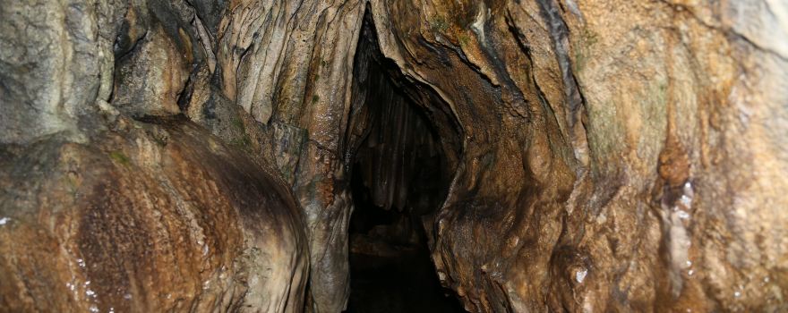 Irimizu-shōnyūdō Limestone Cave