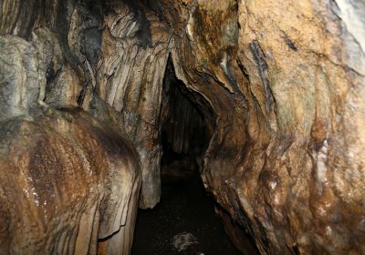 Irimizu Limestone Cave