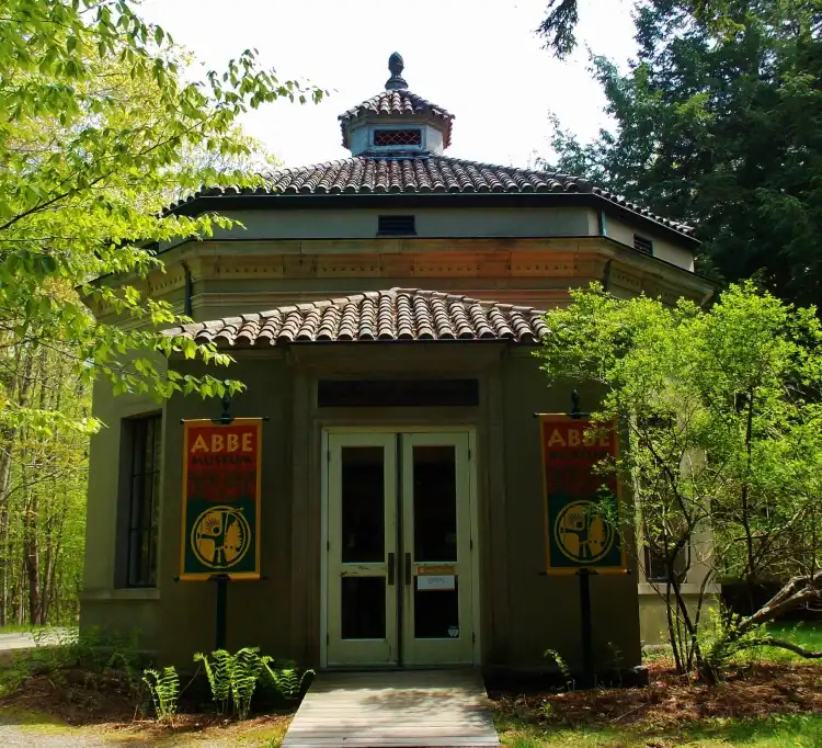 Hotels near Abbe Museum