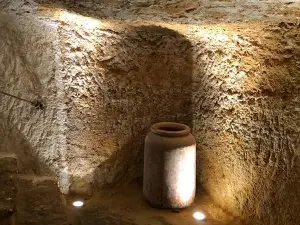 Casa-Cueva de Medrano