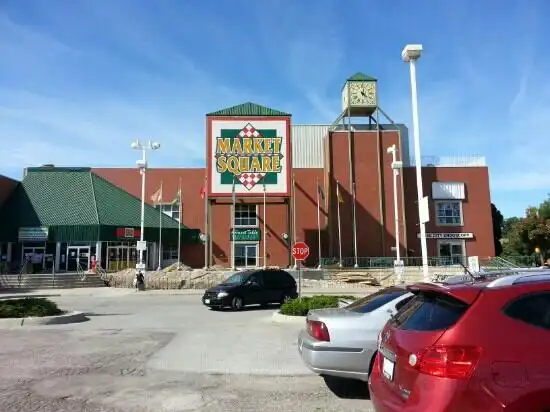 Hotels near Market Square