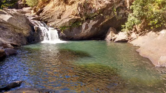 Meia-Lua and Usina waterfall