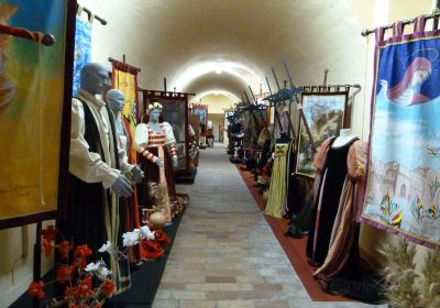 Sala del Costume e delle Tradizioni Popolari