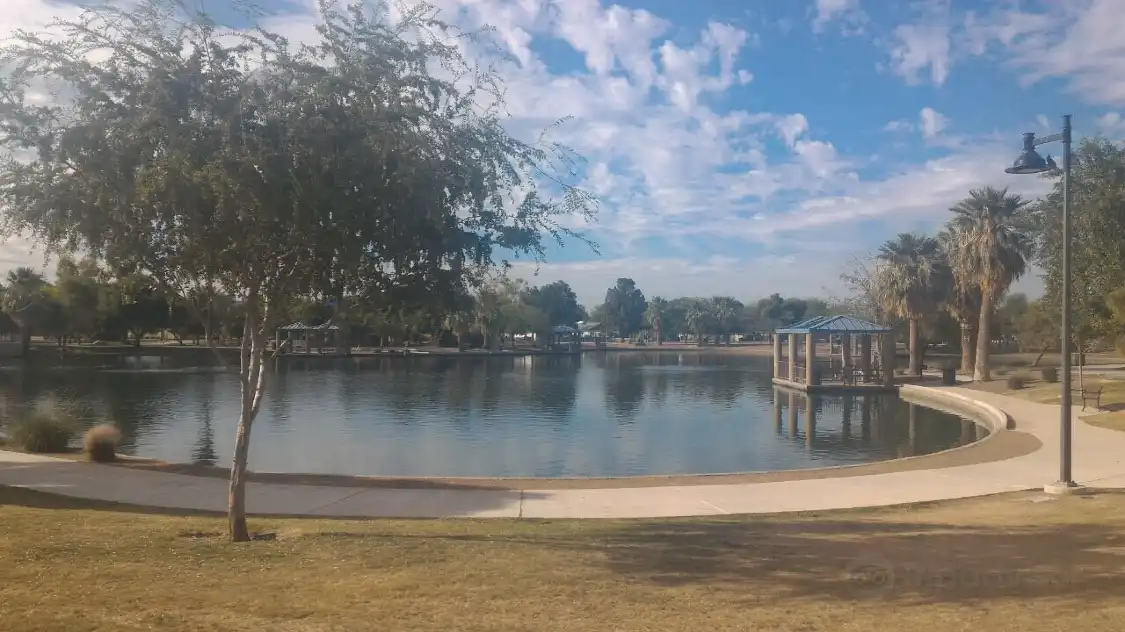 Hotels near Desert Breeze Playground