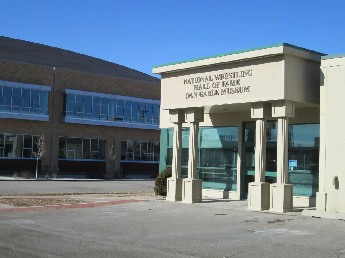 Hotels near Dan Gable Wrestling Museum