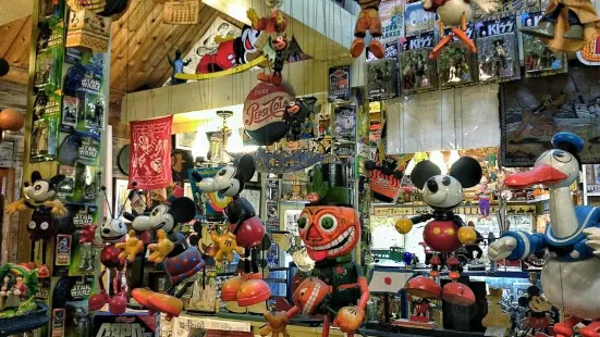 Fawcetts Art/Antiques Toy Museum