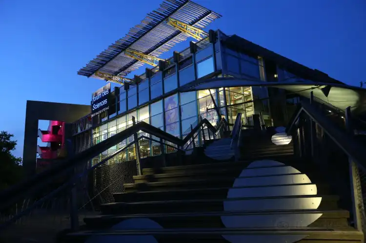 Hotels in der Nähe von Departmental Forum of Sciences
