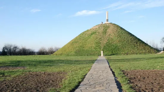 Grunwaldzki Mound