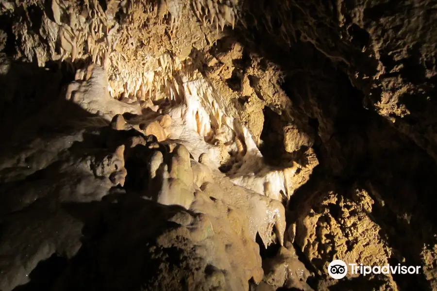 Grotta di Monte Capriolo