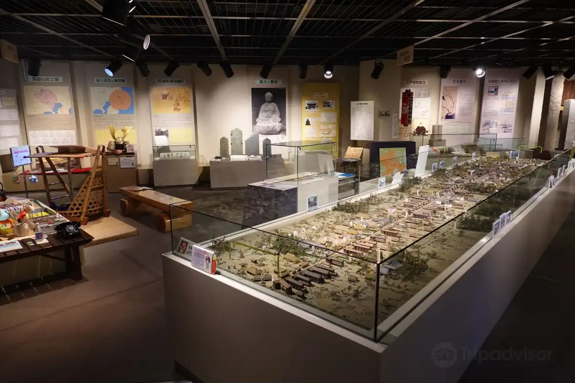 Hotels near Kasukabe City Local History Museum