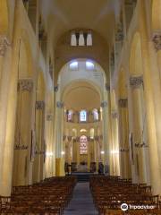 ノートルダム デュ ポール バジリカ大聖堂