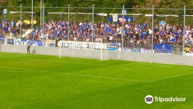 Gazi-Stadion auf der Waldau