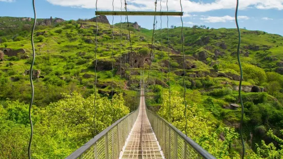 Khndzoresk Swinging Bridge