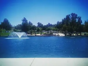 Temecula Duck Pond and park