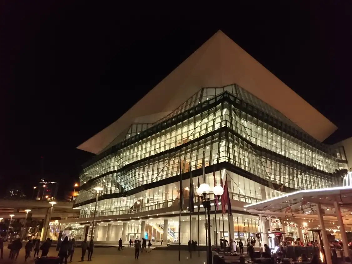 Hotels near ICC Sydney