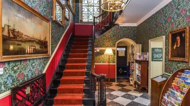 National Trust - Elizabethan House Museum
