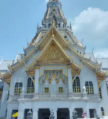 Hotels near Wat Sothon Wararam Worawihan