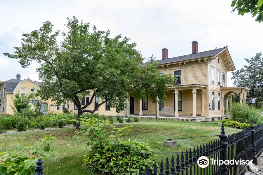 Historic Hixon House Museum