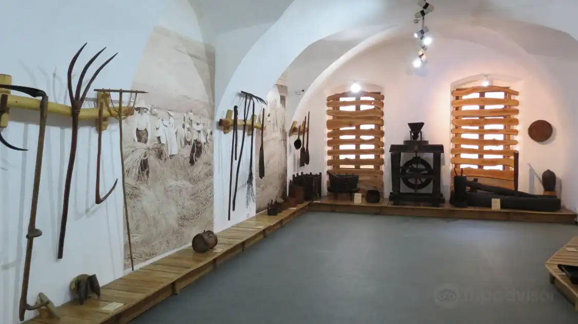 Hotels near Ethnographical Museum of Transylvania