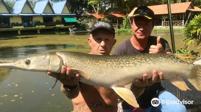 Castaway Fishing Park And Restaurant