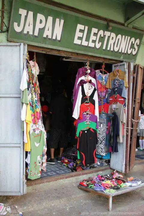 Hotels near Luangmual Handicrafts Centre