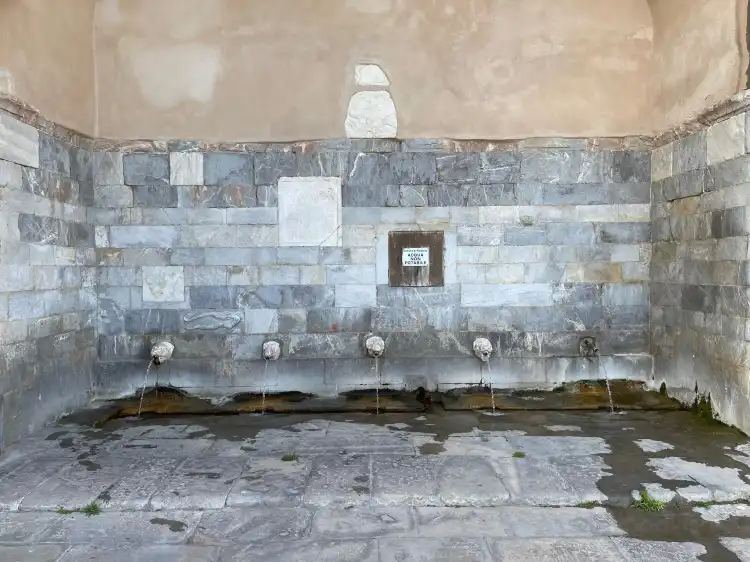 Hotels near Fonte delle Serpi in Amore