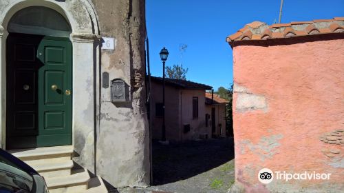 Borgo di Isola Farnese