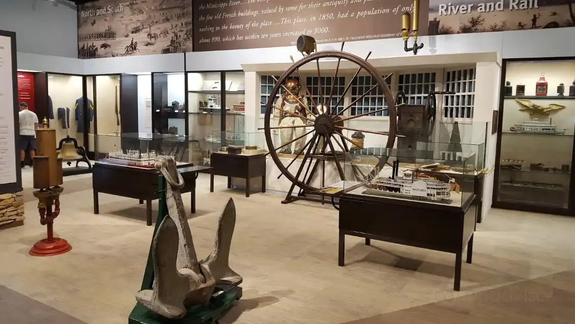 Hotels near Crisp Museum