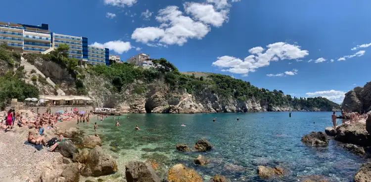 Hotels near Bellevue Beach