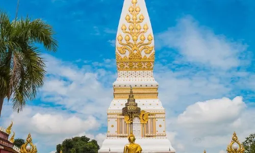 Wat Phrathat Phanom Woramahawihan