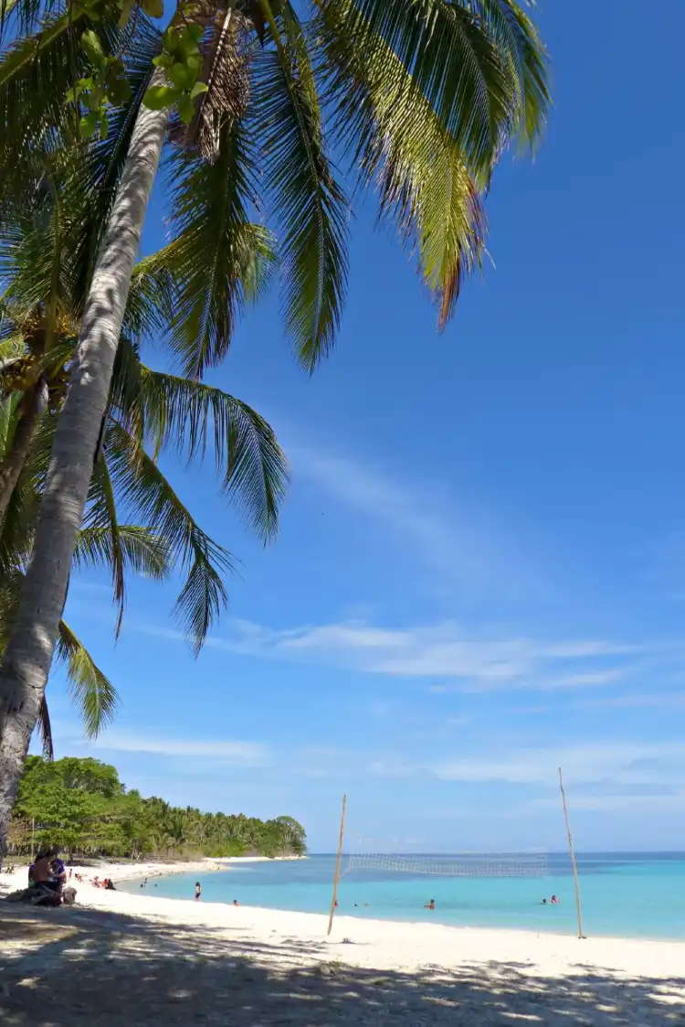 Hotels in Malabuyoc