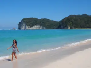 Pantai Tarimbang