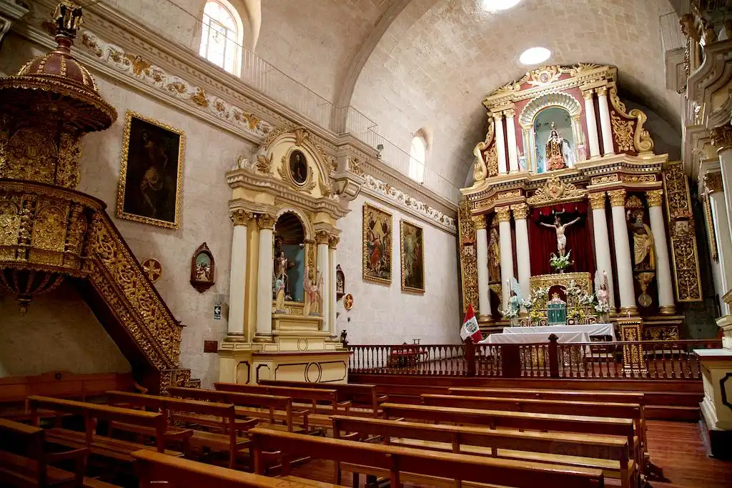Các khách sạn gần Santa Teresa Convent & Museum of Colonial Art