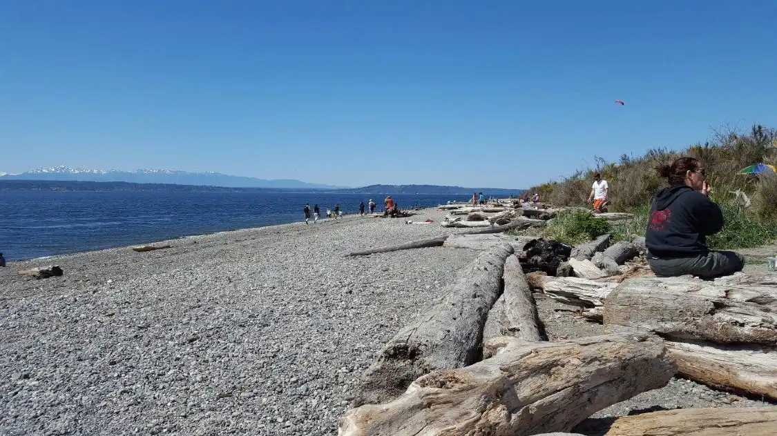 Hotels near Richmond Beach Community Park