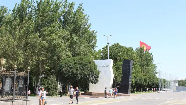 鄰近Monument to Those Who Died For Freedom的酒店