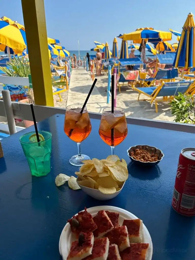 Hotels near Tortuga Beach