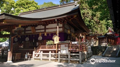 枚岡神社